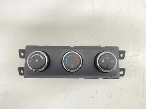 08-10 CHRYSLER TOWN & COUNTRY REAR TEMPERATURE CLIMATE CONTROL OEM ID#55111810AD - Picture 1 of 6