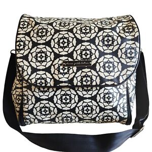 Petunia Pickle Bottom Boxy Backpack/ Messenger Bag Baby Diaper Bag  Black Ivory