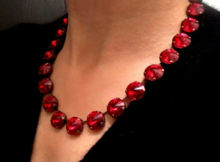 Collar de Cristal Siam Rojo Rivoli Anna Wintour Joyería Copa Tenis Cadena Cobre Foto 1 de 4