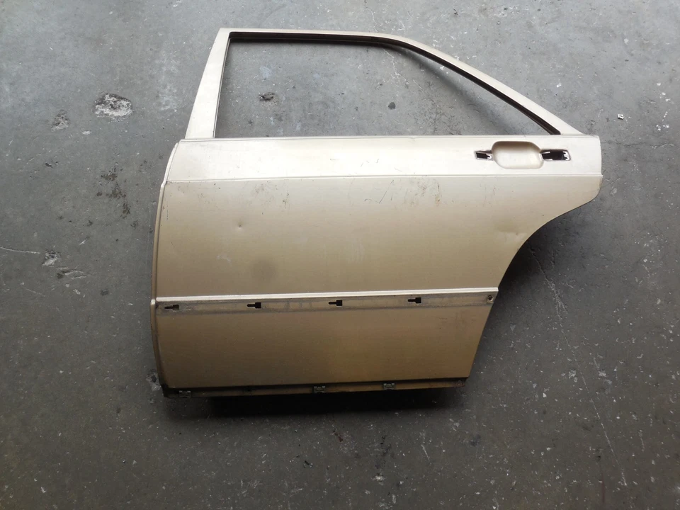Panel de carcasa de puerta trasera izquierda dorado 84-93 mercedes-benz w201 190e 190d Foto 1 de 4