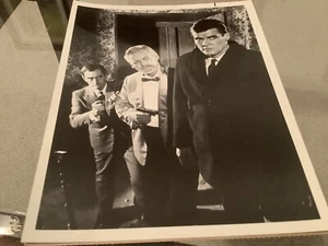 1967 TV Pressefoto Roger Moore der Heilige mit Pressemitteilung. NBC Bond - Bild 1 von 5