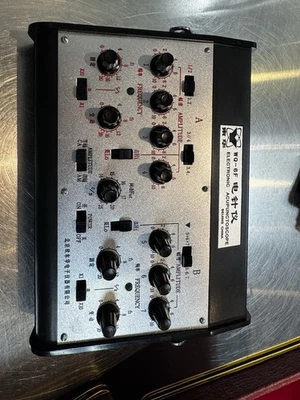 Unidade de eletroacupuntura - Imagem 1 de 4