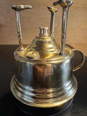 Quemador de alcohol y café turco vintage egipcio hecho a mano de latón  Foto 1 de 4