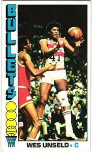 1976-77 Topps - Wes Unseld #5 - VG+ Mild warping - Picture 1 of 2