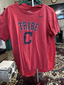 The Nike Tee Cleveland Indians “tribe” Red T-shirt Medium - Picture 1 of 2