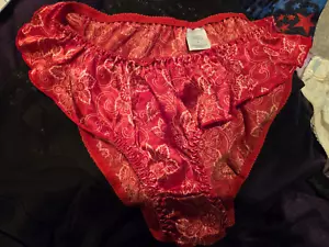 Delicates Flutter satin string panties size 6 - Picture 1 of 1