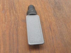1995-2005 Chevy Blazer Rear Cargo Cover GRAY Mounting Lock Clip (1) + - Imagen 1 de 5