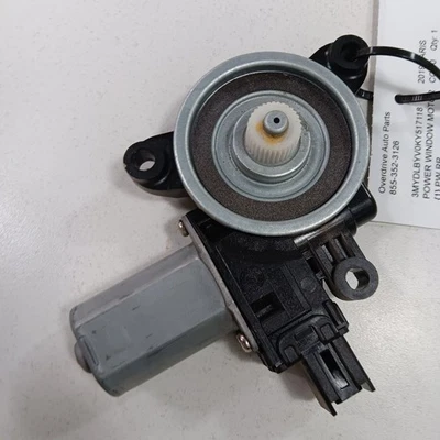 Left Rear Power Window Motor Fits 16-20 Toyota Yaris - Image 1 of 4