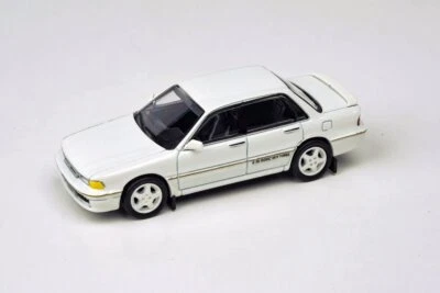 MITSUBISHI GALANT VR-4 LHD escala 1/64 DIECAST CAR PARAGON PA55106W Foto 1 de 4