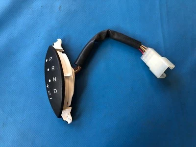 Rover 25/MG ZR Facelift Automatic Gear Indicator (Part Number: UHF100000) - Image 1 of 2