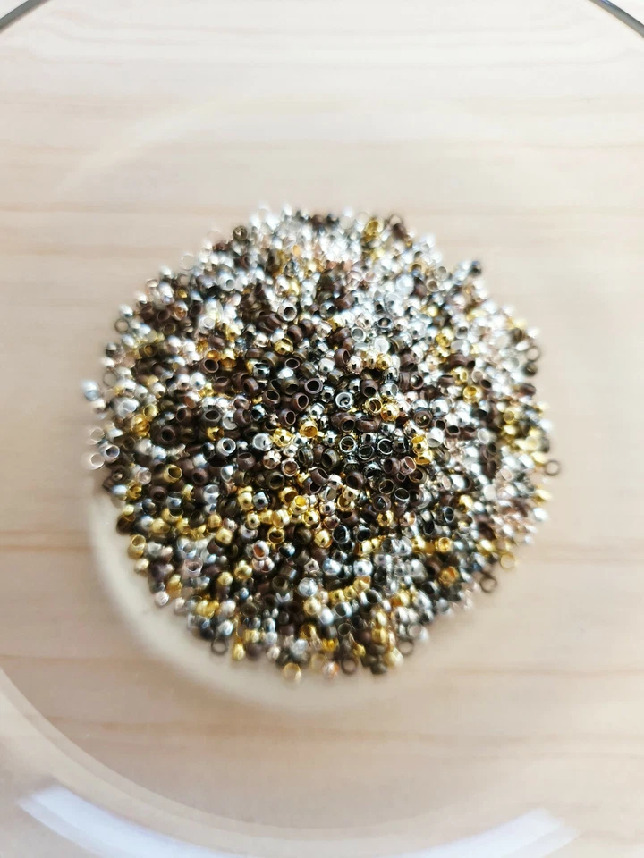 200 x Messing Quetschperlen ♥ zum Basteln/Schmuckherstellung Mehrfarbig Ø 2mm - Bild 1 von 1