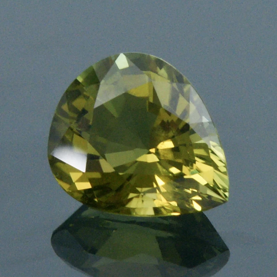 7,54 cts Natural Amarillo Verdoso TOURMALINA Pera Corte Gota Limpio Nigeria África Foto 1 de 4