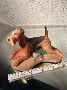 Charmstone Airedale Hand Painted Terrier with Stick Marv-Art Designs ~3”x6” 1984 - Picture 1 of 6