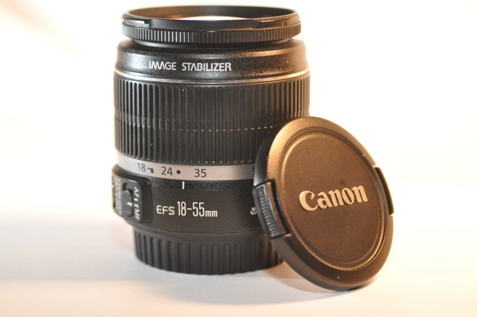 Canon EF-S 18-55mm f/3.5-5.6 IS lens NICE for EOS Rebel T8 T7 T6 80D 7D 90D 70D - Image 1 of 4