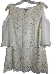 Cold Shoulder weißes Spitzentop mit Pailletten Chiffonärmel gewellter Saum Gr. M - Bild 1 von 8