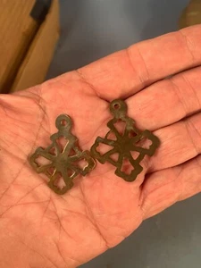 ANTIQUE pair of small Brass SEPARATORS FOR HANGING LIBRARY OIL LAMP c1880s - Picture 1 of 3