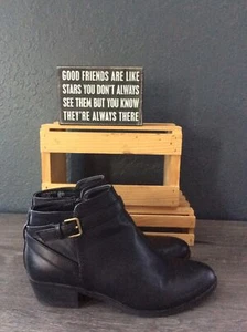 American Eagle Outfitters Black ZIP Buckled Ankle Boots Size 7.5M 39.5 PreOwned - Picture 1 of 12