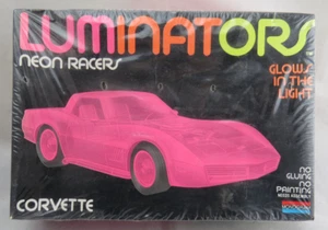 MONOGRAM LUMINATORS Corvette Neon Racer Snap Model 1630 - Picture 1 of 2