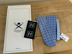 NEU MIT ETIKETT HACKETT BLAU SEIDE 2 FARBEN GEPUNKTET FLIEGE & GESCHENKBEUTEL - Bild 1 von 6