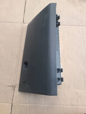 21-24 KIA K5 FRONT RIGHT SIDE STORAGE COMPARTMENT GLOVE BOX 84510-L3000 OEM Foto 1 de 3