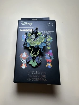 Prendedor Esmaltado Ramo Personaje Villanos Disney Loungefly (Maléfica) CHASE GITD Foto 1 de 4