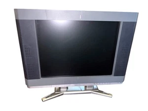 Retro Gaming LCD Funai - 20" ED-Ready Flat-Panel 4:3 LCD TV w/Component Input - Picture 1 of 10