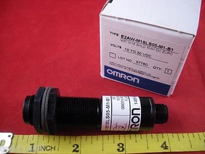 Omron E2AW-M18LS05-M1-B1 Interruttore sensore di prossimità 10-30v dc wfi M18 shld 5mm euro - Foto 1 di 1