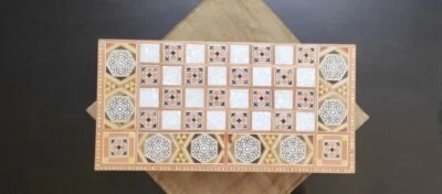 Antique Style Arabic Handmade Damascus Backgammon Made of beech wood -طاولة زهر - Image 1 of 4