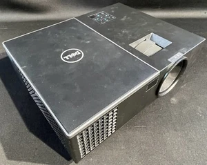 Dell 1550 DLP XGA Projector / No Lamp / 5FG3K - Picture 1 of 7