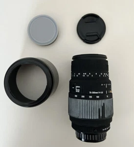 Sigma DG MACRO 70-300 mm F/4.0-5.6 AF DG Objektiv - Bild 1 von 2