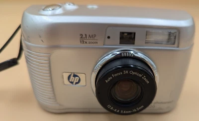 HP Photosmart 620 Digital Camera & Accessories With Box Parts Or Repair - Image 1 of 4