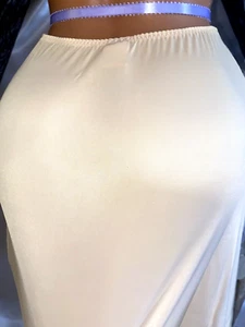 VTG SILKY SATIN CABERNET DIVINE STRETCH PETTI HALF SLIP NEW CASHEW USA S 32 34 - Picture 1 of 6