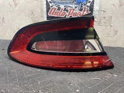 Luz trasera izquierda Dodge Dart 2013-16 - N.º de parte: 68081395AH lado del conductor - Foto 1 de 4