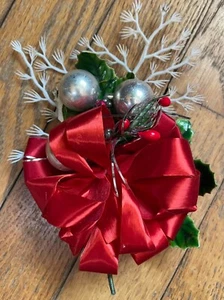 Christmas Holly Satin Pin Bow Plastic Ornament Lapel Brooch  Vintage - Picture 1 of 1