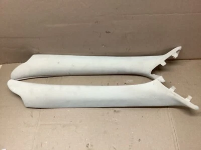 1998 1999 2000 2001 2002 LINCOLN TOWN CAR PERGAMINHO ESQUERDA DIREITA A-PILLARS - Imagem 1 de 4