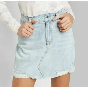 Wild Fable Distressed Denim Mini Skirt Size 4 NWT - Picture 1 of 9