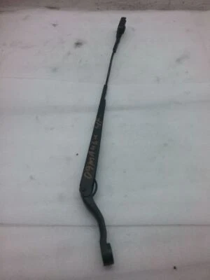 Brazo limpiaparabrisas conductor izquierdo izquierdo Chevrolet Malibu 2009 5-6-15P Foto 1 de 4