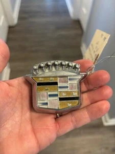 1989-1993 Cadillac SDV OEM Fleetwood Trunk Lock Cover Flip Emblem PN#20731450 - Picture 1 of 4