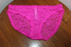 BIKINI VICTORIA'S SECRET BORDADO ENCAJE FLORAL MAGENTA BRILLANTE TALLA S - Imagen 1 de 3