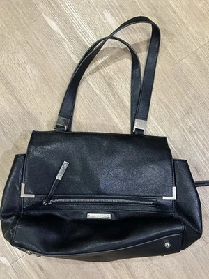 Черная кожаная наплечная сумка None West красивое качество отличное состояние товара - Изображение 1 из 4