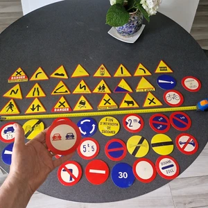 lot de 48 panneaux routier 1960 carton aimentés pour école - Picture 1 of 19