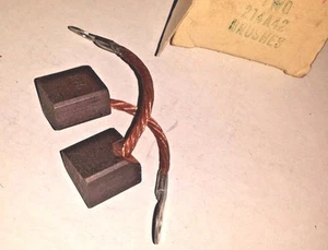 214-0042 CEPILLOS ONAN 2 piezas 3/4x3/4xFORMA DE CUÑA NOS - Imagen 1 de 1