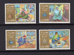 Algérie 1981 Arts traditionnels série de 4 timbres neufs MNH /TE661 - Picture 1 of 1