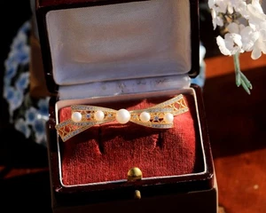 Brosche Golden Fliege Ruban Perle Fassung Cz Kunst Deko Vintage Stil XZ25 - Bild 1 von 9