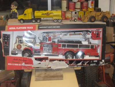 VINTAGE FERNGESTEUERTES 28" LANGES FAO FEUERWEHRAUTO VON NEW BRIGHT NR. 230 1996 - Bild 1 von 4