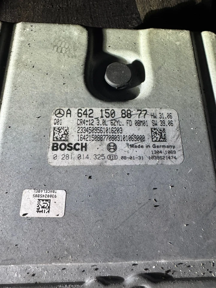 A6421508877 Bosch 0281014325 Mercedes CDI Engine ECU - Image 1 of 1