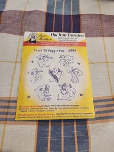 Vintage Tante Martha's Hot Iron Transfers 3994 Fruit N Veggie Welpe Hund Welpe Schmetterling - Bild 1 von 2