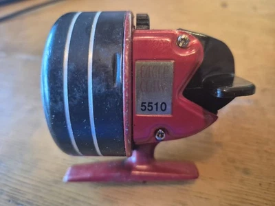 Vintage Eagle Claw Spin Cast Reel 5510 Working Metal Body Japan - Image 1 of 4