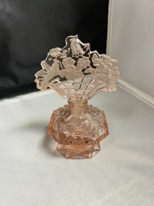 Vintage Art Deco Czech Pink Cut Glass Parfüm Flakon with Floral Stopper - Bild 1 von 11