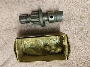 NOS 1919 1920 1921 1922 1923 1925 1927 MODEL T FORD STARTER BENDIX GEAR VINTAGE - Picture 1 of 19